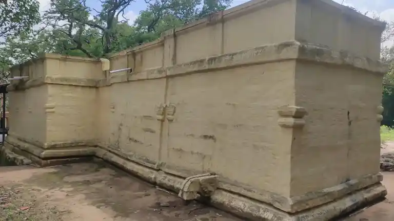 Arulmigu Ealumalai Venkatachalapathi Temple, Manupatti, Udumalpet, Udumalpet - 642112 அருள்மிகு ஏழுமலை வெங்கடாஜலபதி திருக்கோயில், Manupattii Udumalpet, Udumalpet - 642112, Tiruppur - Ancient Temple Architecture and History Image 2