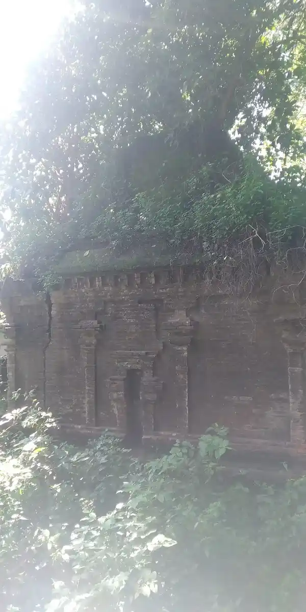 Arulmigu Eamperuman Kurathalvar Temple, Thiurkkannamangai - 610104 அருள்மிகு எம்பெருமான் கூதத்தாழ்வார் திருக்கோயில், Thiurkkannamangai - 610104, Thiruvarur - Ancient Temple Architecture and History Image 2
