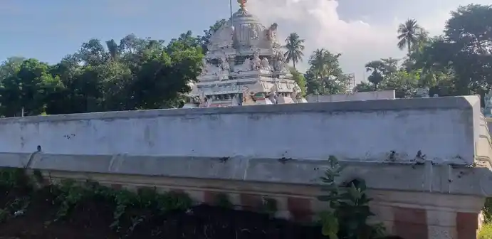 Arulmigu Edadi Ayyanar Temple, Madakulam - 625003 அருள்மிகு hடாடி அய்யனார் திருக்கோயில், Madakulam - 625003, Madurai - Ancient Temple Architecture and History Image 3