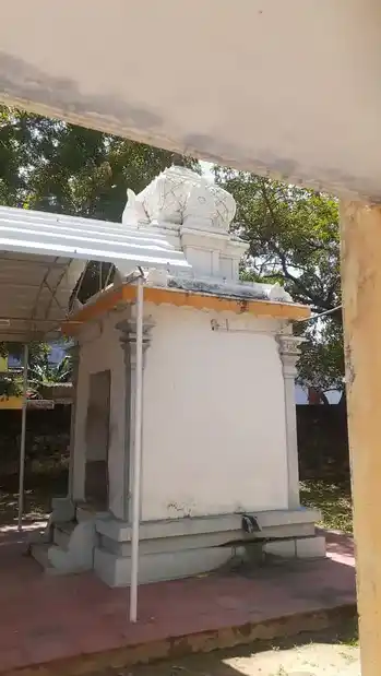 Arulmigu Edartheertha Siddhi Vinayagar Temple, Vadiveeswaram East, Nagercoil - 629002 அருள்மிகு இடர்தீர்த்த சித்தி விநாயகர் திருக்கோயில், Vadiveeswaram East, Nagercoil - 629002, Kanyakumari - Ancient Temple Architecture and History Image 4