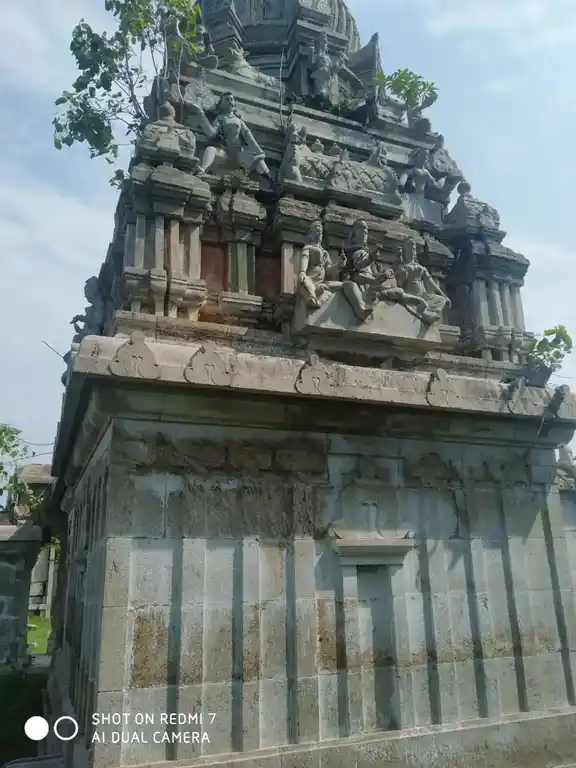 Arulmigu Eekamparanathasamy Temple, Ayyanar Vayal - 623527