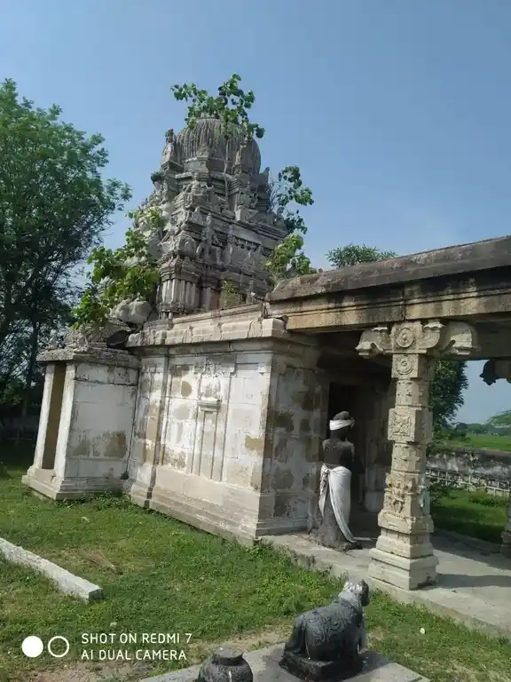 Arulmigu Eekamparanathasamy Temple, Ayyanar Vayal - 623527 அருள்மிகு. ஏகாம்பரநாதசாமி திருக்கோயில், Ayyanar Vayal - 623527, Sivagangai - Ancient Temple Architecture and History Image 2