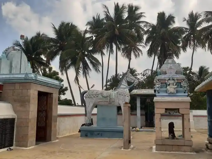 Arulmigu Eeluramman Temple, Moolaiyampoondi - 639202 அருள்மிகு ஏழுரம்மன் திருக்கோயில், Moolaiyampoondi - 639202, Tiruppur - Ancient Temple Architecture and History Image 2