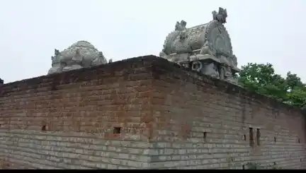 Arulmigu Egambareeswarar Temple, Anaikkatapudur - 631553 அருள்மிகு ஏகாம்பரேசுவரர் திருக்கோயில், அணைகட்டாபுதூர் - 631553, Ranipet - Ancient Temple Architecture and History Image 2