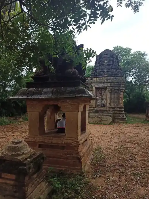 Arulmigu Egambareswarar Temple, Olaiyur - 608901