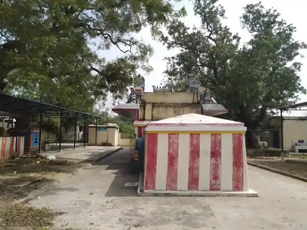 Arulmigu Egathamman Temple, Kasavanallathur - 602001 அருள்மிகு ஏகாத்தம்மன் திருக்கோயில், கசவநல்லத்தூர் - 602001, Tiruvallur - Ancient Temple Architecture and History Image 4