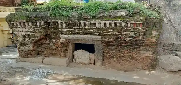 Arulmigu Ekambaraeswarar Temple, Iyan Kulakkarai - 606601 அருள்மிகு ஏகாம்பரேஸ்வரர் திருக்கோயில், Iyan Kulakkarai - 606601, Tiruvannamalai - Ancient Temple Architecture and History Image 6