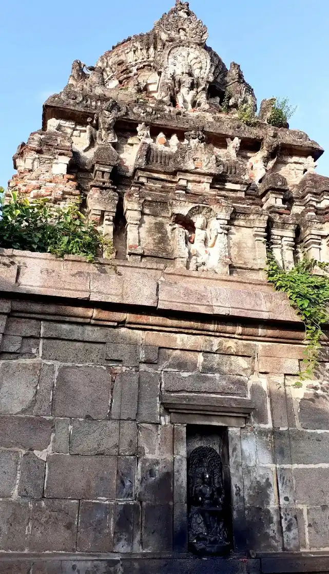 Arulmigu Ekambareswarar and Kanthappar Temple, Thammanur - 631605 அருள்மிகு ஏகாம்பரேஸ்வரர் மற்றும் கந்தப்பர் திருக்கோயில், தம்மனூர் - 631605, Kancheepuram - Ancient Temple Architecture and History Image 5