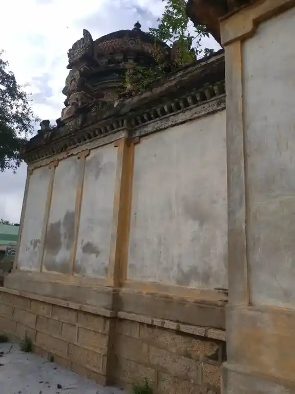 Arulmigu Ekambareswarar And Venugopala Swamy Temple, Agarapettai - 613104 அருள்மிகு ஏகாம்பரேஸ்வரர் மற்றும் வேணுகோபாலசுவாமி திருக்கோயில், Agarapettai - 613104, Thanjavur - Ancient Temple Architecture and History Image 2