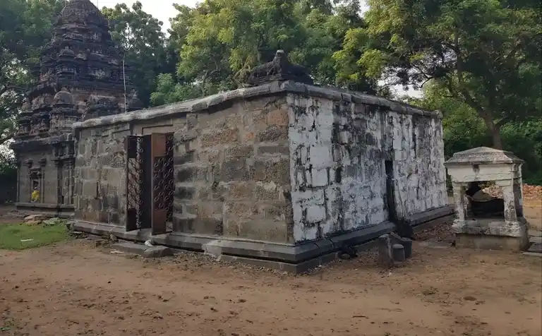 Arulmigu Ekambareswarar Temple, Kandhaadu - 604303