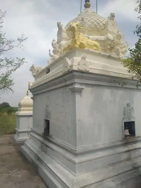 Arulmigu Ekambareswarar Temple, Karunakarampattu - 632301 அருள்மிகு ஏகாம்பரேஸ்வரர் திருக்கோயில், Karunakarampattu - 632301, Tiruvannamalai - Ancient Temple Architecture and History Image 3