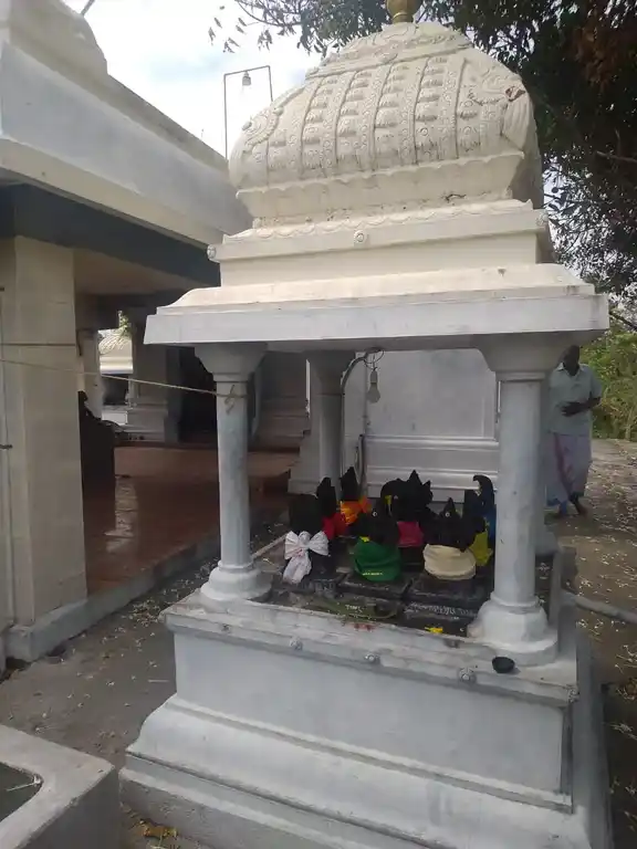 Arulmigu Ekambareswarar Temple, Karunakarampattu - 632301 அருள்மிகு ஏகாம்பரேஸ்வரர் திருக்கோயில், Karunakarampattu - 632301, Tiruvannamalai - Ancient Temple Architecture and History Image 5