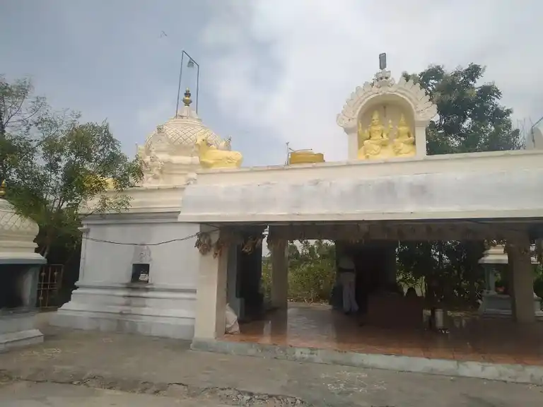 Arulmigu Ekambareswarar Temple, Karunakarampattu - 632301 அருள்மிகு ஏகாம்பரேஸ்வரர் திருக்கோயில், Karunakarampattu - 632301, Tiruvannamalai - Ancient Temple Architecture and History Image 6