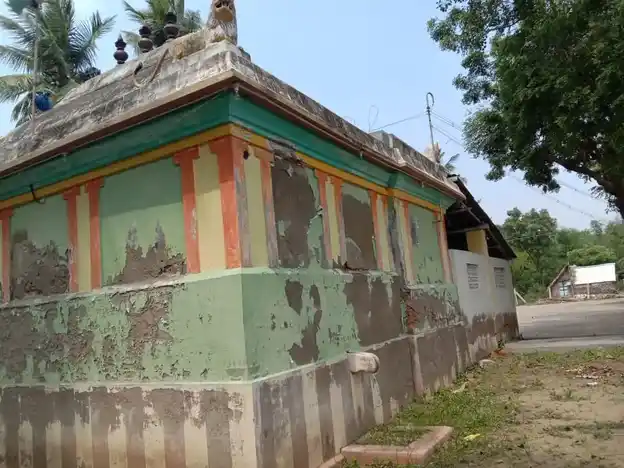 Arulmigu Elankaliamman Temple, Kelapunavasal - 614205 Arulmigu Elankaliamman Temple, Kelapunavasal - 614205, Thanjavur - Ancient Temple Architecture and History Image 3