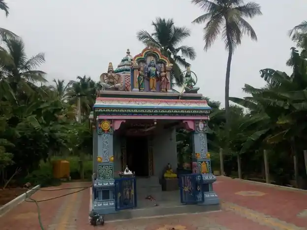 Arulmigu Elayaperumal Temple, Vellottamparappu, Kodumudi - 638003 அருள்மிகு இளையபெருமாள் திருக்கோயில், Vellottamparappu, Kodumudi - 638003, Erode - Ancient Temple Architecture and History Image 3