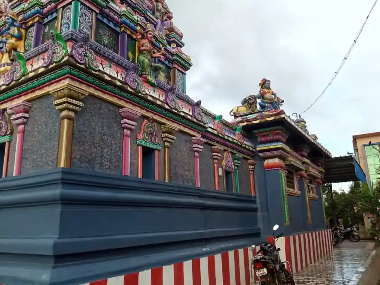 Arulmigu Ellaiamman Temple, Arasoor - 601204