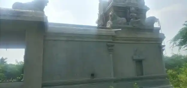 Arulmigu Ellaiamman Temple, Near Bus Stand, Sanaputhur - 601201 அருள்மிகு எல்லையம்மன் திருக்கோயில், Near Bus Stand, Sanaputhur - 601201, Tiruvallur - Ancient Temple Architecture and History Image 3