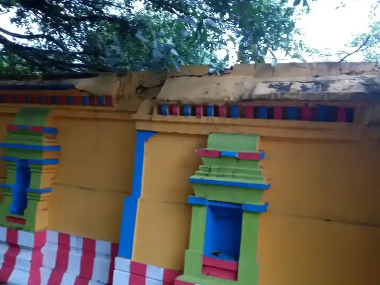 Arulmigu Ellaiamman Temple, Puzhuthivakkam - 601204 அருள்மிகு எல்லையம்மன் திருக்கோயில், புழுதிவாக்கம் - 601204, Tiruvallur - Ancient Temple Architecture and History Image 6