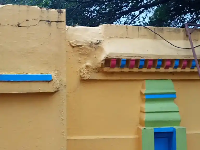 Arulmigu Ellaiamman Temple, Puzhuthivakkam - 601204 அருள்மிகு எல்லையம்மன் திருக்கோயில், புழுதிவாக்கம் - 601204, Tiruvallur - Ancient Temple Architecture and History Image 9