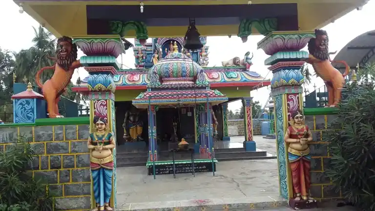 Arulmigu Ellaipidariamman Temple, Karuvalli, Kadayampatti - 636305 அருள்மிகு எல்லைப்பிடாரியம்மன் திருக்கோயில், Karuvalli, Kadayampatti - 636305, Salem - Ancient Temple Architecture and History Image 3