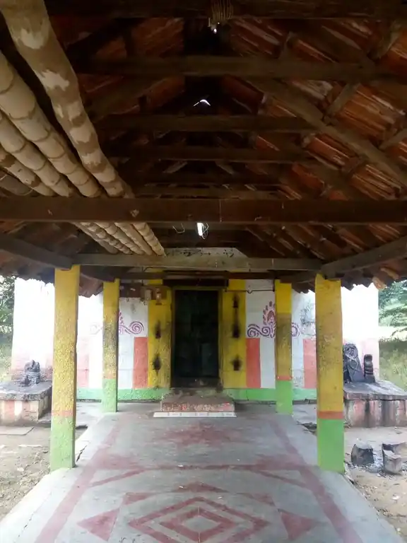 Arulmigu Ellaiyamman Temple, Cinnalampatti - 620002 Arulmigu Ellaiyamman Temple, Cinnalampatti - 620002, Thiruchirappalli - Ancient Temple Architecture and History Image 8