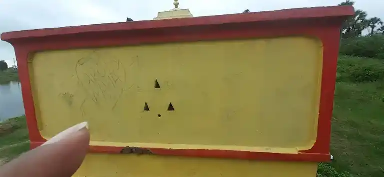 Arulmigu Ellaiyamman Temple, Valathancheri - 602105 அருள்மிகு எல்லையம்மன் திருக்கோயில், Valathancheri - 602105, Kancheepuram - Ancient Temple Architecture and History Image 2