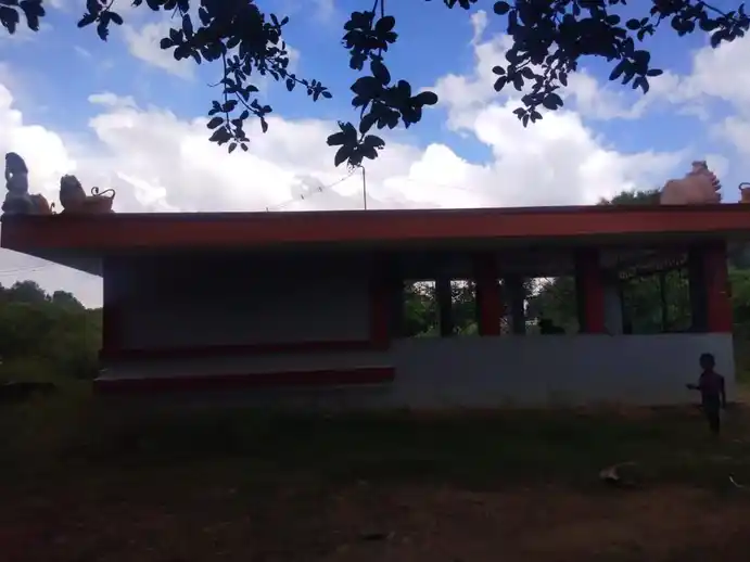 Arulmigu Ellayamman Temple, Saaloor - 603405 அருள்மிகு எல்லையம்மன் திருக்கோயில், சாலூர் - 603405, Chengalpattu - Ancient Temple Architecture and History Image 4