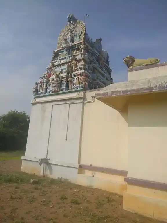 Arulmigu Eluvandiamman Mariamman Athanooramman Temple, Navani - 637018 அருள்மிகு எழுவாண்டியம்மன் , மாரியம்மன் அத்தனூரம்மன் திருக்கோயில், Navani - 637018, Namakkal - Ancient Temple Architecture and History Image 3