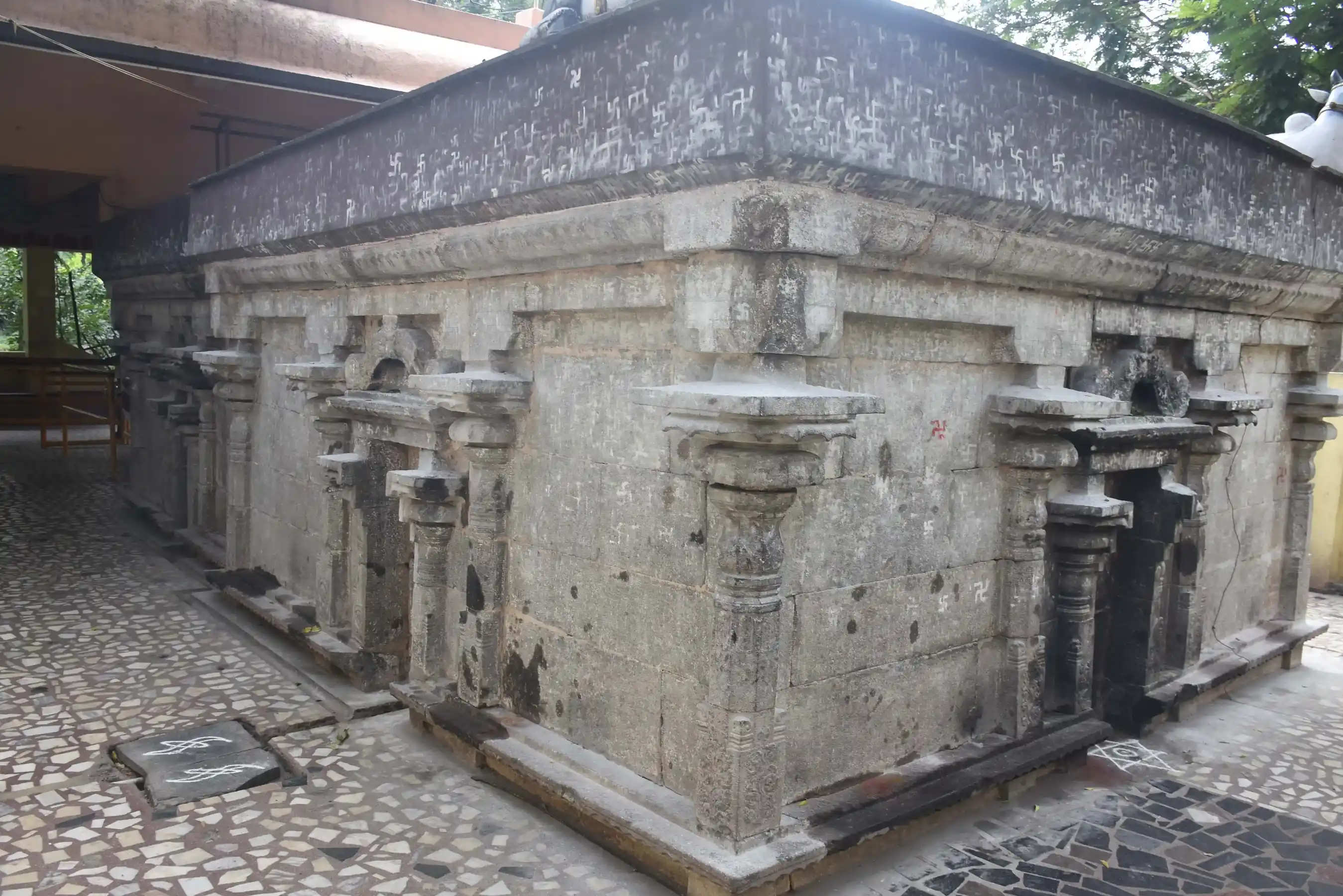 Arulmigu Emalingam Temple, Tiruvannamalai - 606601 அருள்மிகு எமலிங்கம் திருக்கோயில், திருவண்ணாமலை - 606601, Tiruvannamalai - Ancient Temple Architecture and History Image 4