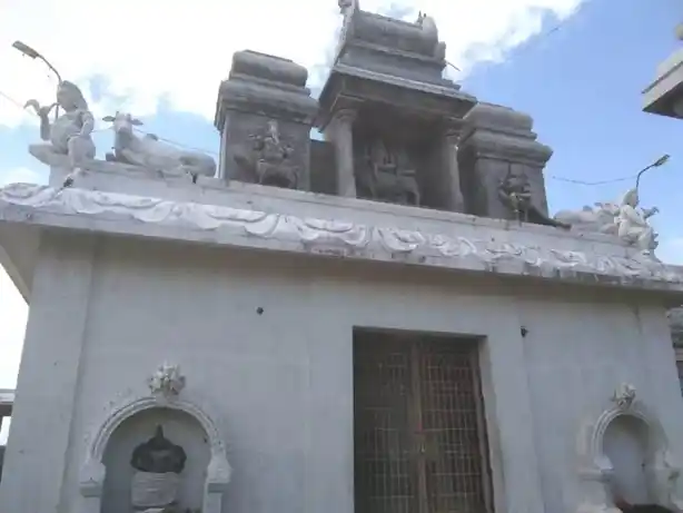 Arulmigu Emandhandeeswarar Temple, Aalagiramam - 604302 Temple