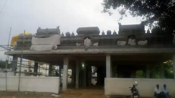 Arulmigu Emperuman Kuzhandhai Vazhiyamman Temple, Panamugai - 632511 Arulmigu Emperuman Kuzhandhai Vazhiyamman Temple, Panamugai - 632511, Tiruvannamalai - Ancient Temple Architecture and History Image 2