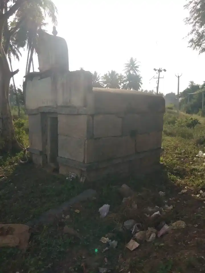 Arulmigu Eraneswarar Temple, Athimugam - 635105 அருள்மிகு இரண்யேஸ்வரர் திருக்கோயில், Athimugam - 635105, Krishnagiri - Ancient Temple Architecture and History Image 3