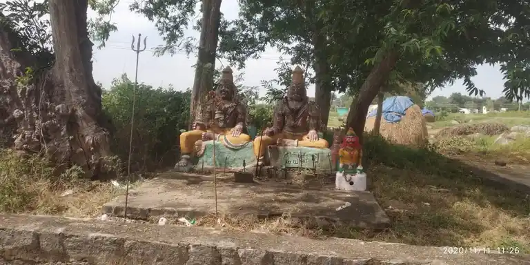 Arulmigu Erikodi Muniappan Temple, Near Adiyamankottam, Konangihalli - 636813 அருள்மிகு ஏரிக்கோடி முனியப்பன் திருக்கோயில், Near Adiyamankottam, Konangihalli - 636813, Dharmapuri - Ancient Temple Architecture and History Image 2