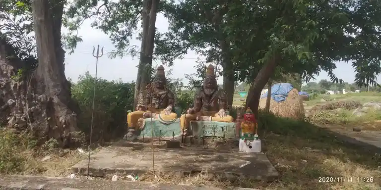 Arulmigu Erikodi Muniappan Temple, Near Adiyamankottam, Konangihalli - 636813 அருள்மிகு ஏரிக்கோடி முனியப்பன் திருக்கோயில், Near Adiyamankottam, Konangihalli - 636813, Dharmapuri - Ancient Temple Architecture and History Image 3