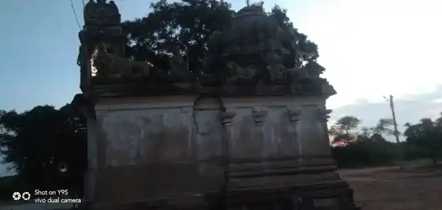 Arulmigu Erimariyamman Temple, Pu.Maampakkam - 606107 அருள்மிகு ஏரிமாரியம்மன் திருக்கோயில், Pu.Maampakkam - 606107, Kallakurichi - Ancient Temple Architecture and History Image 4