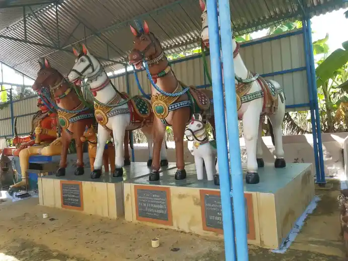 Arulmigu Erimuniappan Temple, Chinnapuliyur - 638455 அருள்மிகு ஏரி முனியப்பசுவாமி திருக்கோயில், Chinnapuliyur - 638455, Erode - Ancient Temple Architecture and History Image 3