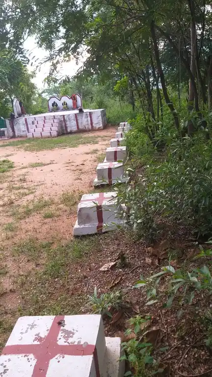 Arulmigu Erulappasamy Temple, Cettikulam - 625514 இரளப்பசாமி திருக்கோயில், Cettikulam - 625514, Madurai - Ancient Temple Architecture and History Image 3