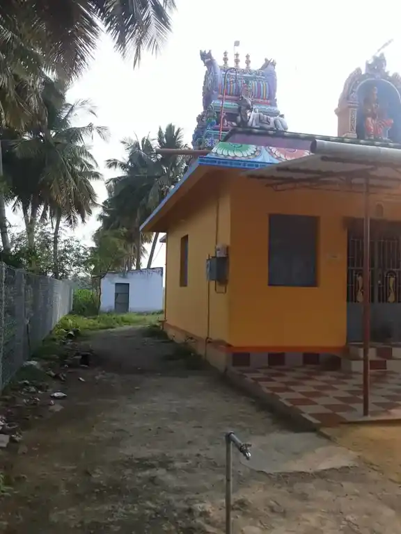Arulmigu Erumasthi Chithalingasamy Temples, Karanapudur - 638503 அருள்மிகு hருமஸ்தி சித்தலிங்கசவாமி திருக்கோயில், Karanapudur - 638503, Erode - Ancient Temple Architecture and History Image 2