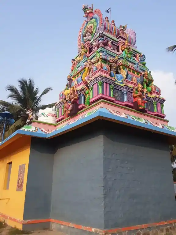 Arulmigu Erumasthi Chithalingasamy Temples, Karanapudur - 638503 அருள்மிகு hருமஸ்தி சித்தலிங்கசவாமி திருக்கோயில், Karanapudur - 638503, Erode - Ancient Temple Architecture and History Image 4
