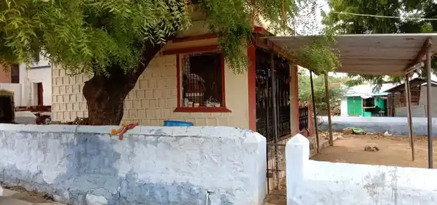 Arulmigu Esakkiamman Temple, Seerakulam, Kallidaikurichi - 627416 அருள்மிகு இசக்கியம்மன் திருக்கோயில், Seerakulam, Kallidaikurichi - 627416, Tirunelveli - Ancient Temple Architecture and History Image 3