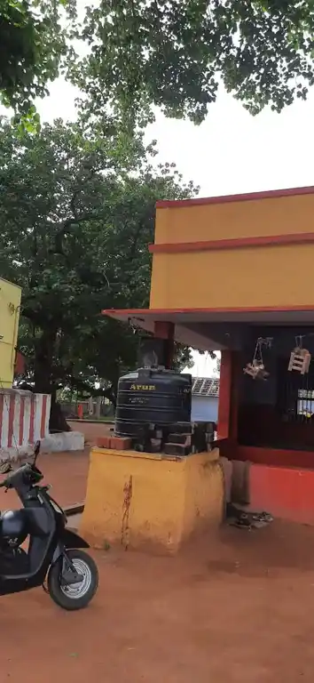 Arulmigu Esakkiyamman Temple, Aralvaimozhi - 629301 அருள்மிகு இசக்கியம்மன் திருக்கோயில், Aralvaimozhi - 629301, Kanyakumari - Ancient Temple Architecture and History Image 2