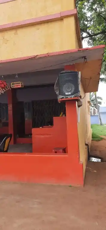 Arulmigu Esakkiyamman Temple, Aralvaimozhi - 629301 அருள்மிகு இசக்கியம்மன் திருக்கோயில், Aralvaimozhi - 629301, Kanyakumari - Ancient Temple Architecture and History Image 4