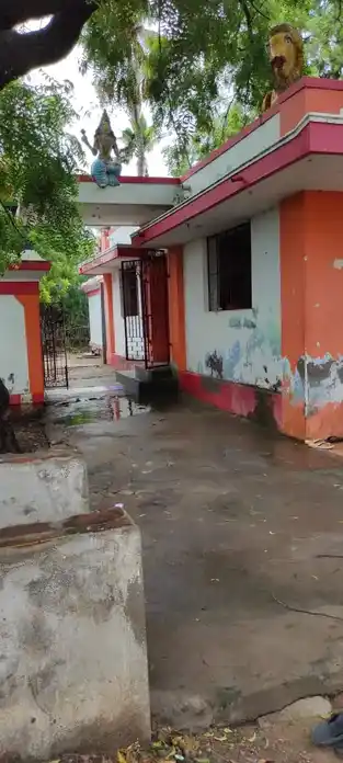 Arulmigu Esakkiyamman Temple, Thanneerpalli - 639107 அருள்மிகு சடச்சியம்மன் திருக்கோயில், Thanneerpalli - 639107, Karur - Ancient Temple Architecture and History Image 2