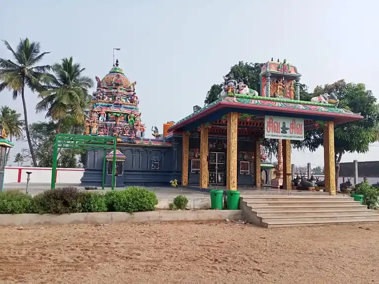 Arulmigu Eshwaran Temple, Vengadapuram - 631001 அருள்மிகு ஈஸ்வரன் திருக்கோயில், வெங்கடாபுரம் - 631001, Ranipet - Ancient Temple Architecture and History Image 3