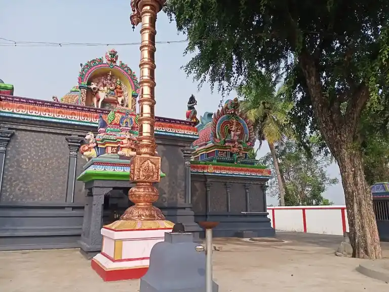 Arulmigu Eshwaran Temple, Vengadapuram - 631001 அருள்மிகு ஈஸ்வரன் திருக்கோயில், வெங்கடாபுரம் - 631001, Ranipet - Ancient Temple Architecture and History Image 5
