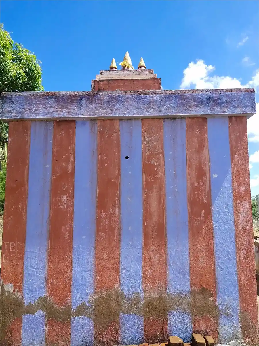 Arulmigu Essaki Amman Temple, Sattankulam - 628714 அருள்மிகு இசக்கியம்மன் திருக்கோயில், Sattankulam - 628714, Thoothukudi - Ancient Temple Architecture and History Image 2