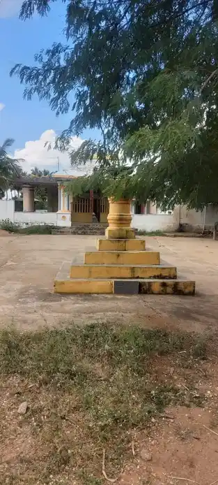 Arulmigu Eswaramoorthy Temple, Somampatti - 636115 அருள்மிகு ஈஸ்வர மூர்த்தி திருக்கோயில், Somampatti - 636115, Salem - Ancient Temple Architecture and History Image 3