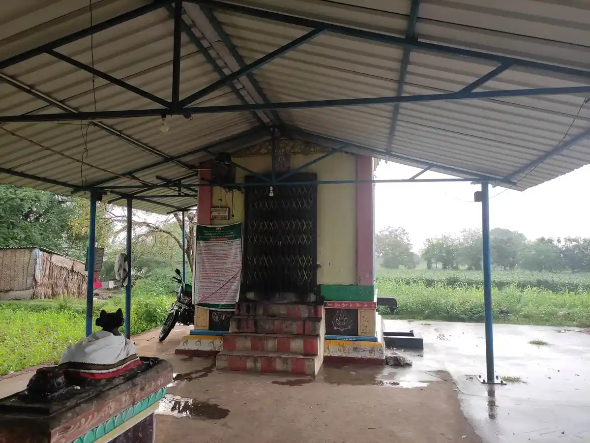 Arulmigu Eswaran Temple, Jambuduraikottai - 624206 அருள்மிகு ஈஸ்வரன் திருக்கோயில், Jambuduraikottai - 624206, Dindigul - Ancient Temple Architecture and History Image 2