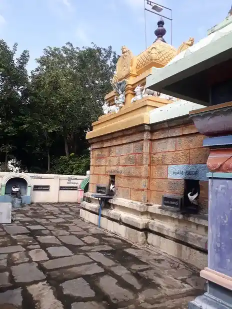 Arulmigu Eswaran Temple, Periya Olaipadi - 606754 Arulmigu Eswaran Temple, Periya Olaipadi, Periya Olaipadi - 606754, Tiruvannamalai - Ancient Temple Architecture and History Image 4