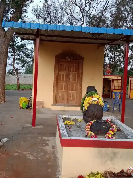 Arulmigu Eswaran Temple, Pulikkarai - 636808 அருள்மிகு செல்லியம்மன், ஈஸ்வரர், பெருமாள் திருக்கோயில், Pulikkarai - 636808, Dharmapuri - Ancient Temple Architecture and History Image 4